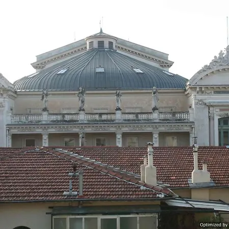 Beach, Pure Centre, View Over Opera De Apartmán